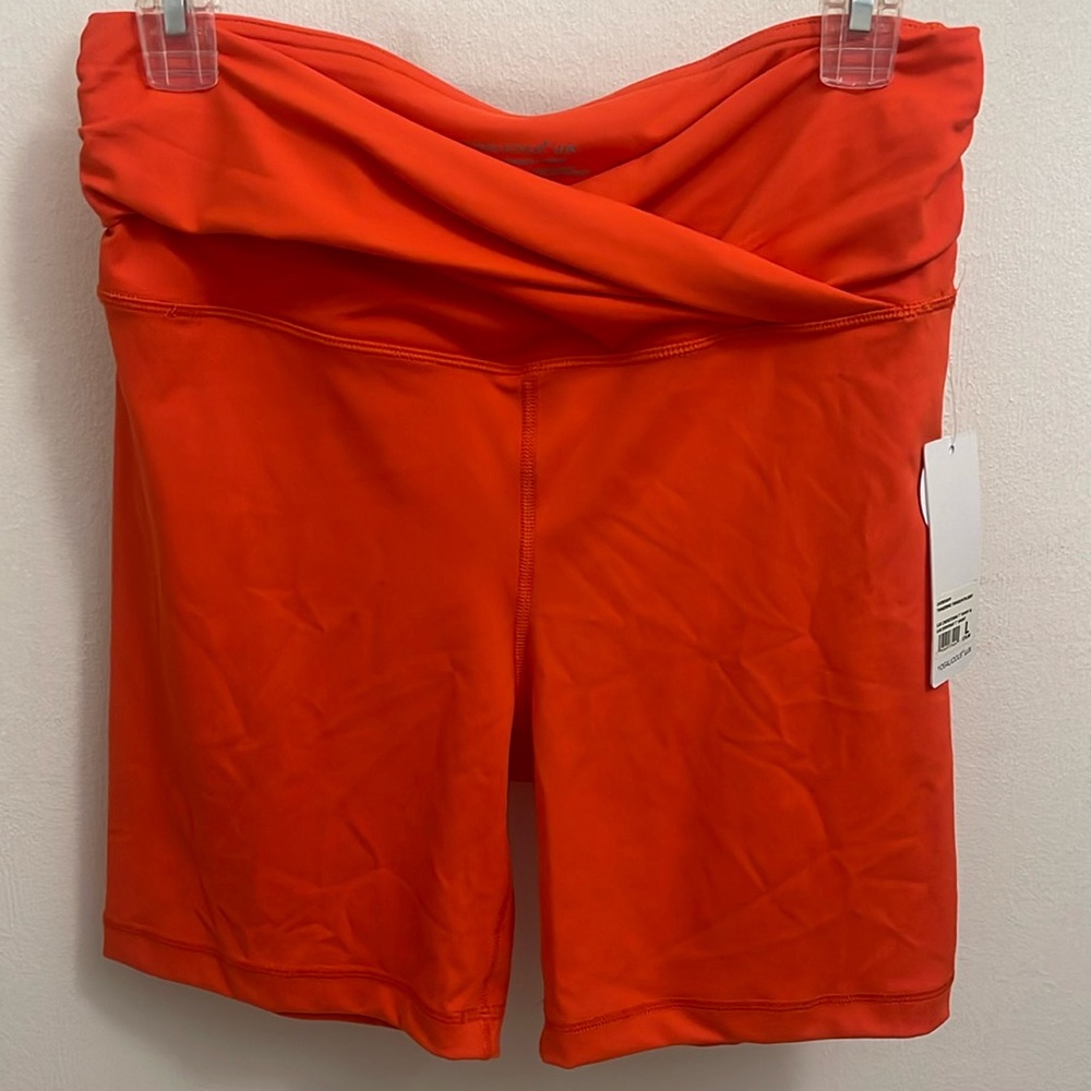 Yogalicious LUX Crosstown Tangerine Tango Size L